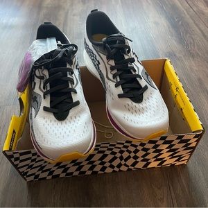 Saucony Endorphin Speed 2